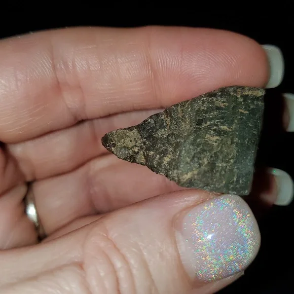 Raw Labradorite - Picture 3 of 6